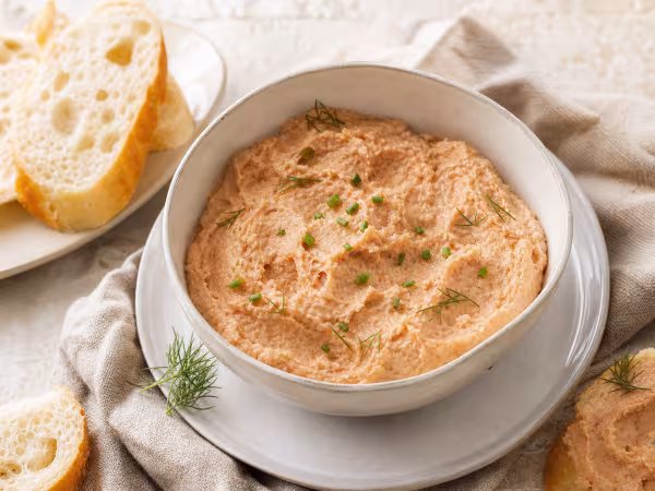 Pat&eacute; de caviar o salm&oacute;n